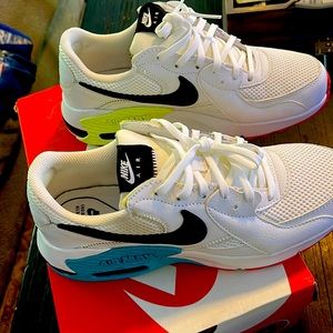 Nike Air Max - Women’s